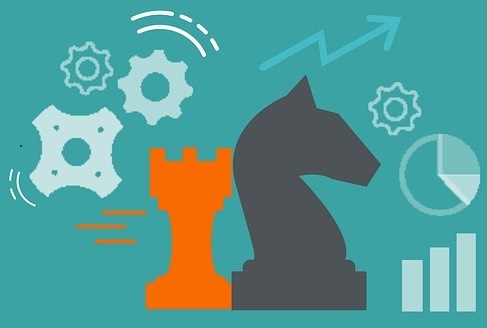 La imagen muestra unas tuercas, dos fichas de ajedrez: torre  y caballo y varios símbolos que representan resultados